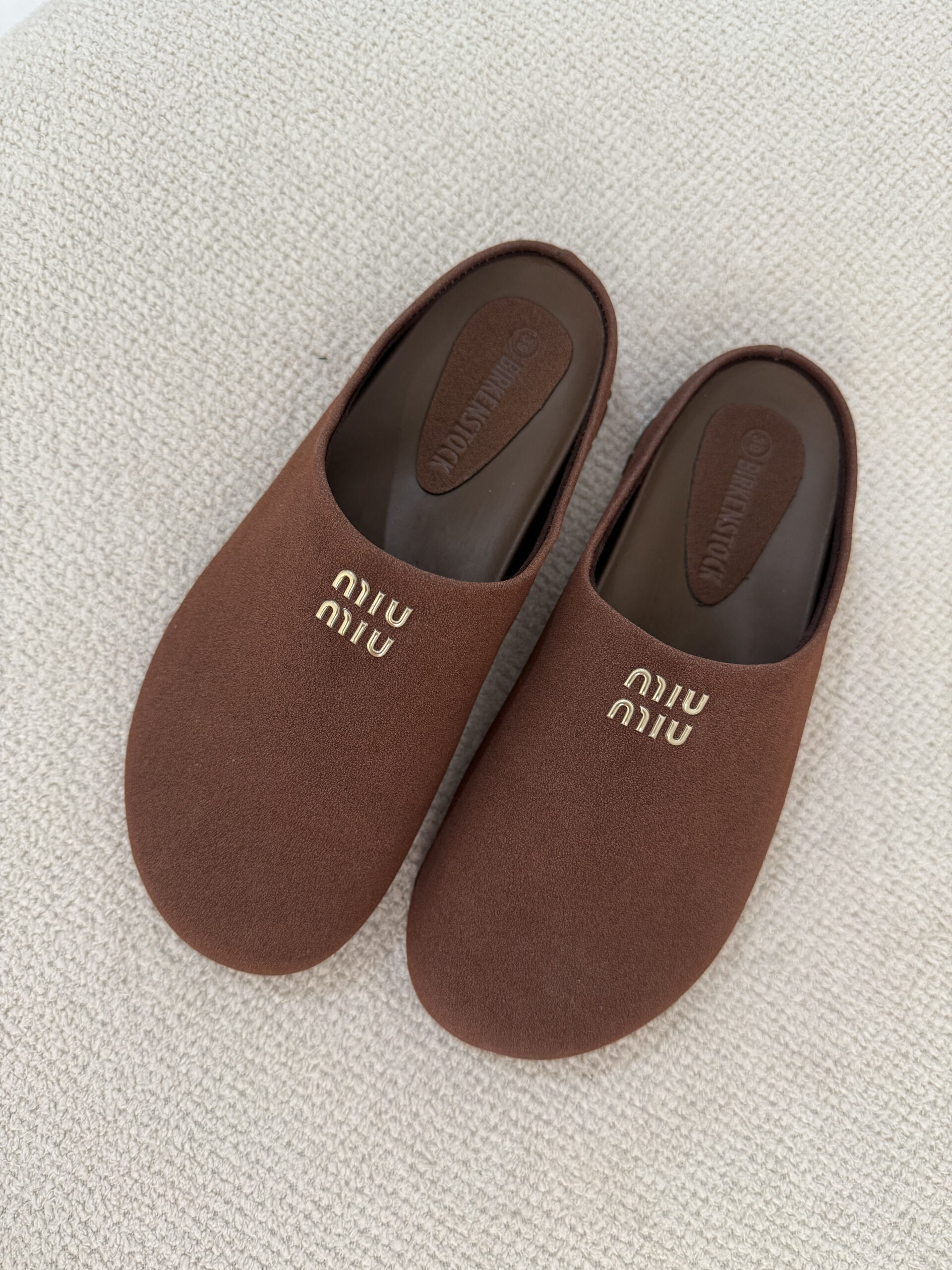 اسلیپر برند میو میو